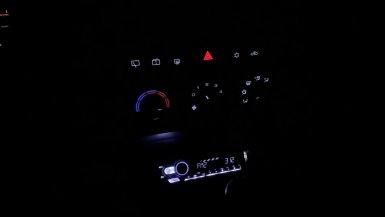 подсветка панели обновленной Lada 4x4