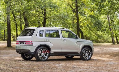 Фото нового поколения Lada 4x4 - видение независимого дизайнера