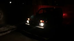 Передние фары и задние фонари у обновленной Lada 4x4