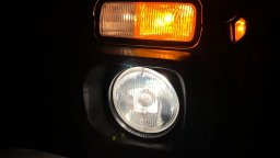 Передние фары и задние фонари у обновленной Lada 4x4