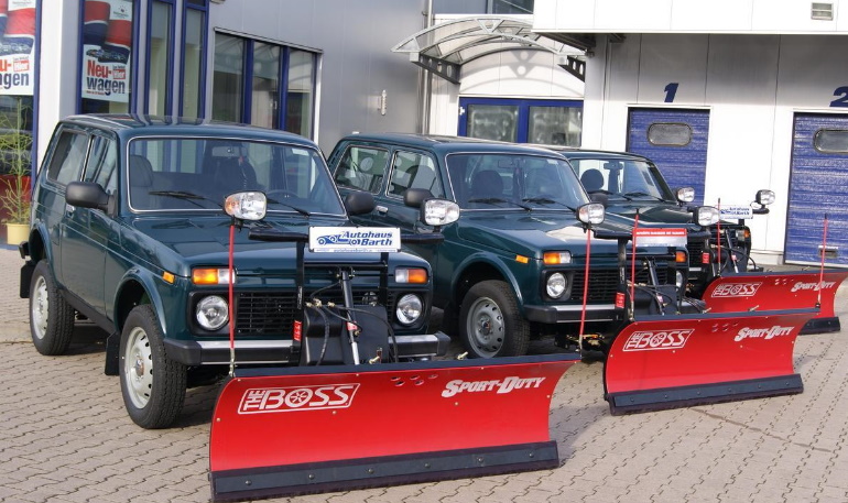 Lada 4x4 снегоочиститель продают в Германии за 2,4 млн.р.