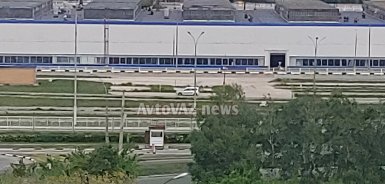 Первые живые фото Lada Largus FL