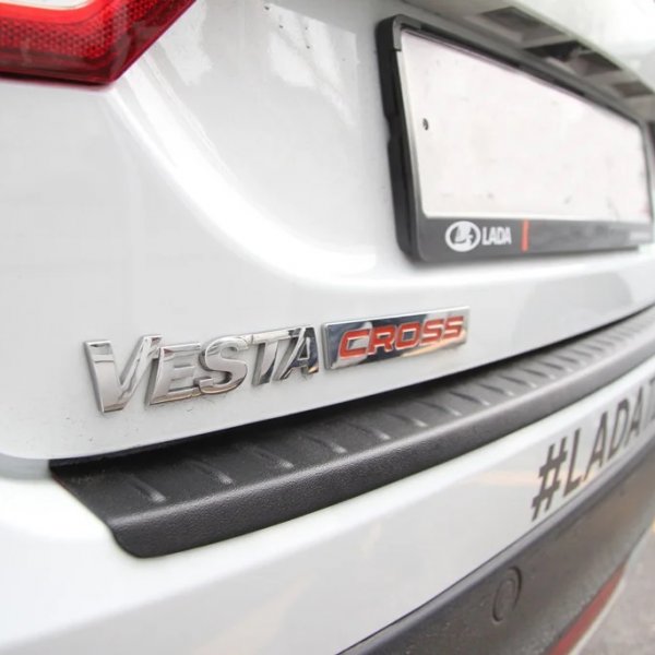 Пластиковая накладка Эконом на задний бампер для Lada Vesta Cross, SW Cross