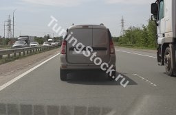 Первые живые фото Lada Largus FL