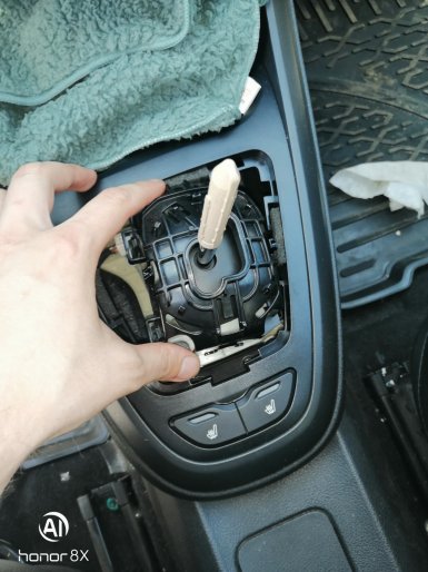 Установка чехла от МКПП на АМТ автомобилей LADA