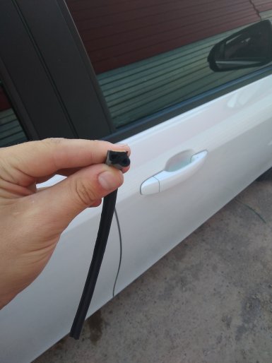 Как устранить дребезг боковых стекол на Lada Vesta