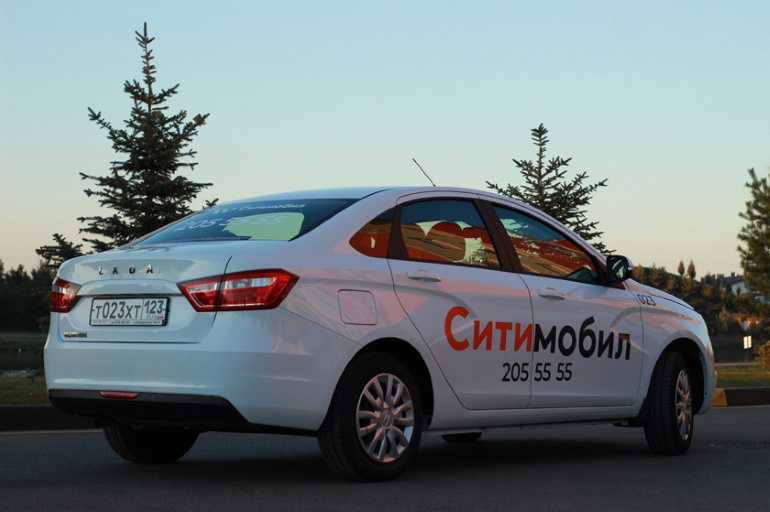 АВТОВАЗ поставил 300 автомобилей Lada Vesta для BERITAXI