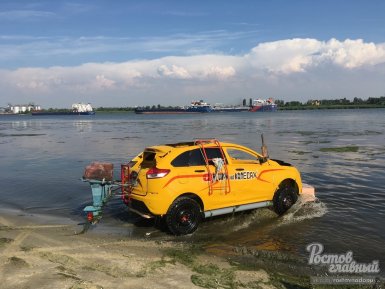 Из LADA XRAY сделали автомобиль-амфибию