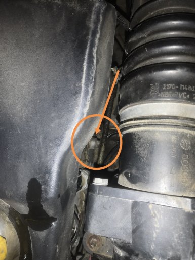 Что за провод с микросхемой на левом торце двигателя?