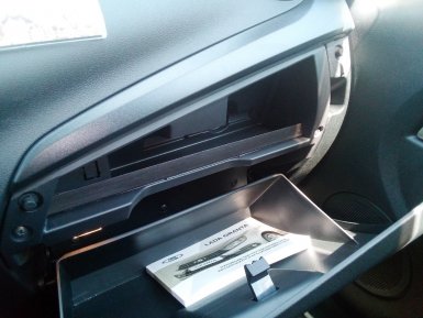 ограничитель полки бардачка гранта