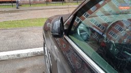 Угол складывания боковых зеркал иномарки