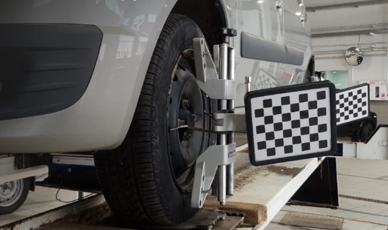 Какие должны быть углы развала схождения колес на Lada Largus