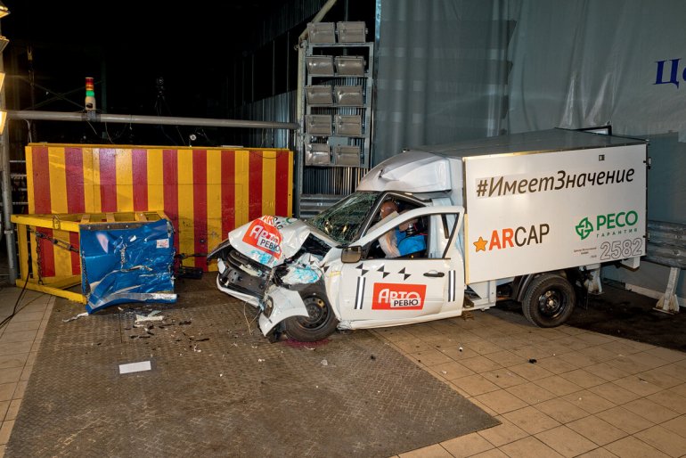 Краш-тест фургона LADA Granta по методике ARCAP