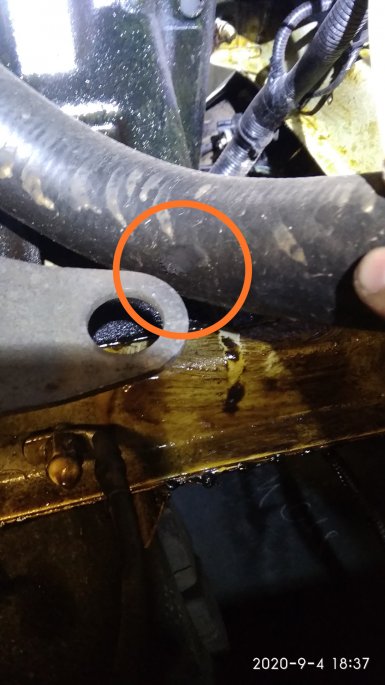 Петля КПП может натирать патрубок системы охлаждения