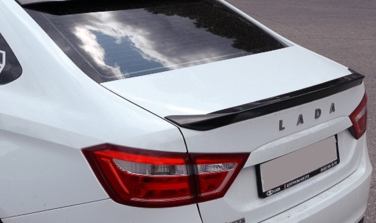 Разыгрывают лип-спойлер для Lada Vesta (до 21.10.2020)