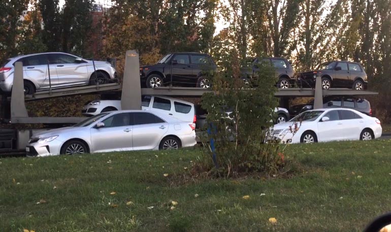 АВТОВАЗ начал отгружать дилерам новинку LADA 4x4 Black