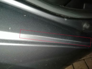 Уплотнитель двери натирает ЛКП заднего крыла Веста