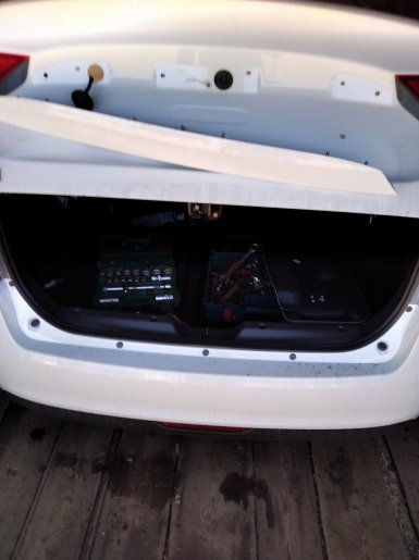 Сабля крышки багажника натирает ЛКП Весты