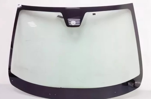 Установка лобового стекла с подогревом на Lada Vesta без доработок