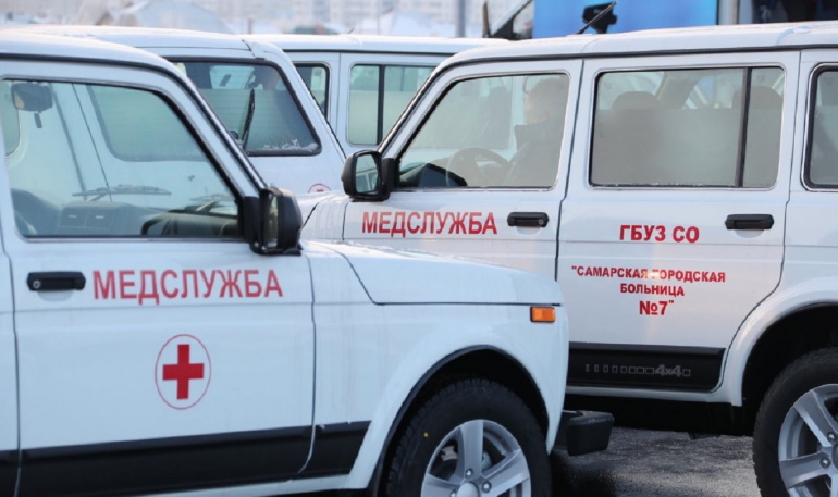 Медики Самарской области получили 70 автомобилей LADA 4x4