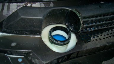 горловина бачка омывателя лада веста