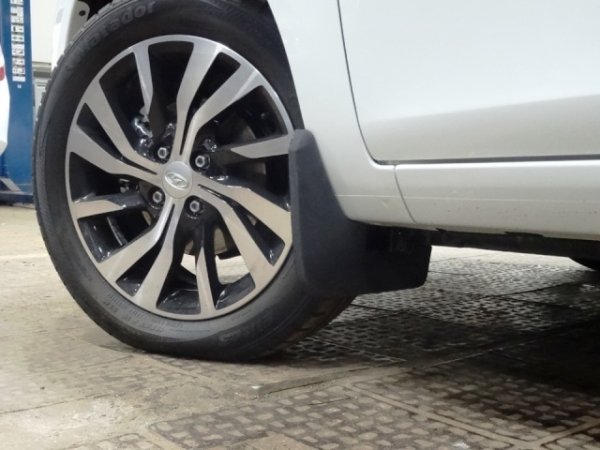Брызговики передние увеличенные Гард для Lada Vesta (седан, SW)