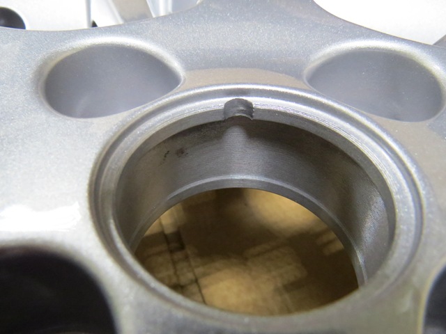 Колпак литого диска с пружиной (черный с хромом) для LADA