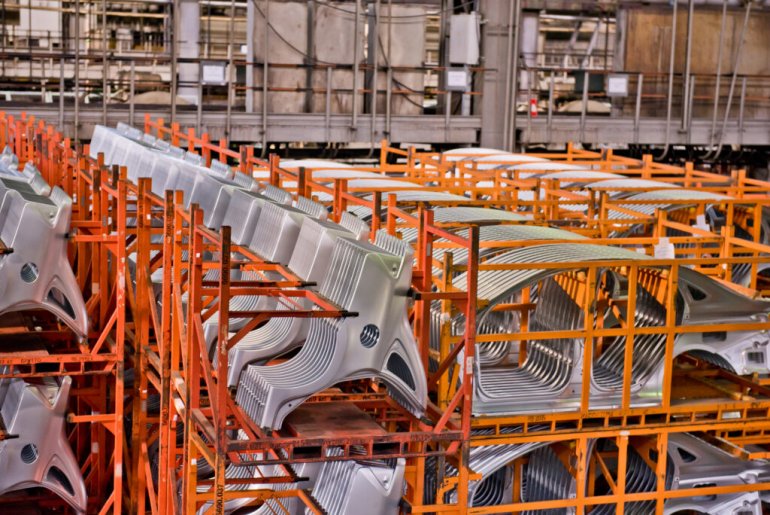 АВТОВАЗ рассказал про прессовое производство на заводе