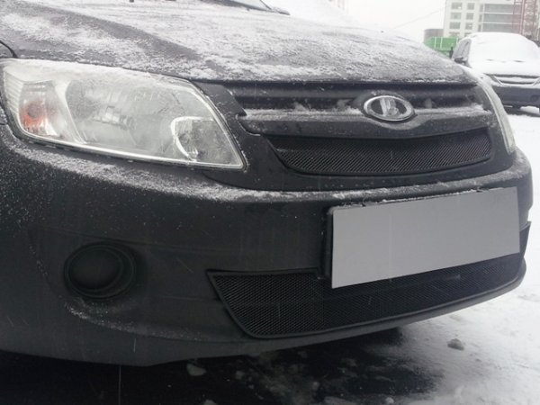 Защита радиатора черная Стрелка для Lada Granta 2011-2014 (2 части)