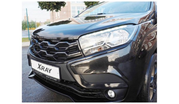 Решетка радиатора CROSS без эмблемы Lada XRAY (2 в 1)