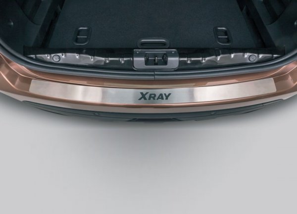 Накладка из нержавеющей стали на задний бампер Lada XRAY
