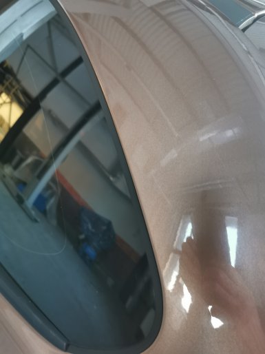 Установка дополнительных уплотнителей заднего стекла и форточек на Lada XRAY