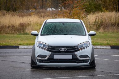 Как сделать тюнинг Lada XRAY в стиле Stance