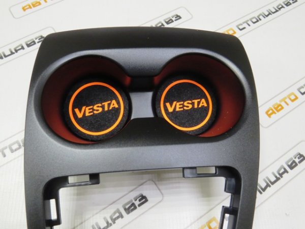 Коврики неоновые в подстаканники и задние сиденья Lada Vesta