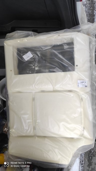 8450103984 - Набивка правой спинки заднего сиденья