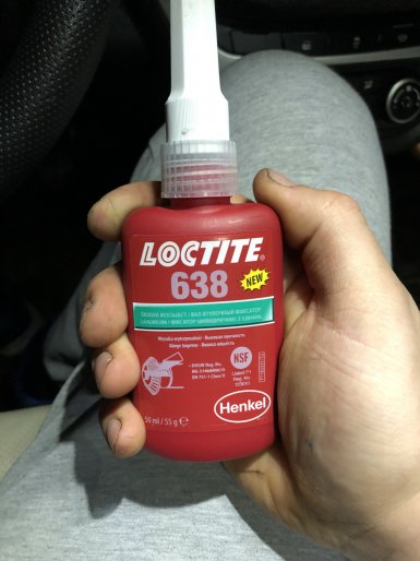 Герметик, например, Loctite 638.