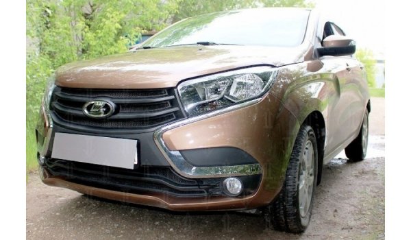 Защита радиатора черная Стрелка для Lada XRAY (верх 4 части)