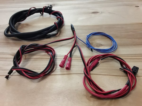 Универсальный датчик уровня омывающей жидкости