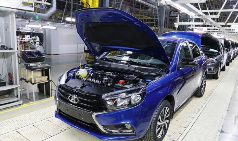 LADA Ижевск наращивает производство Lada Vesta