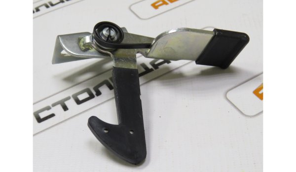 Крючок капота в сборе для Lada Granta FL