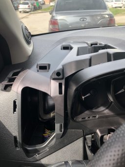 Левая верхняя накладка торпедо