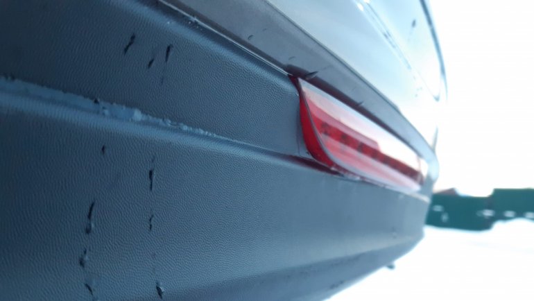 Как установить задний дополнительный стоп-сигнал в бампер автомобиля