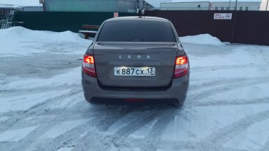 Как установить задний дополнительный стоп-сигнал в бампер автомобиля