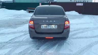 Как установить задний дополнительный стоп-сигнал в бампер автомобиля