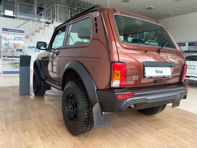 Обновленную Lada Niva Bronto начали отгружать дилерам