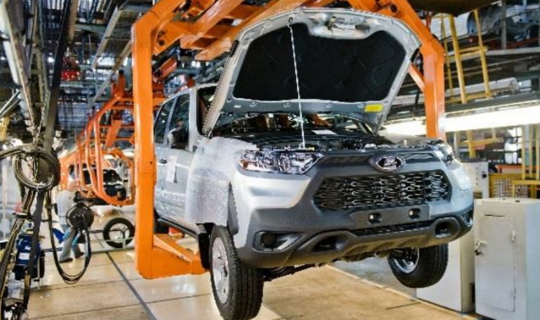 АВТОВАЗ получил госзаказ на 1500 внедорожников Lada Niva Travel