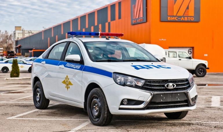 На службу в ДПС отправились 1700 автомобилей LADA Vesta