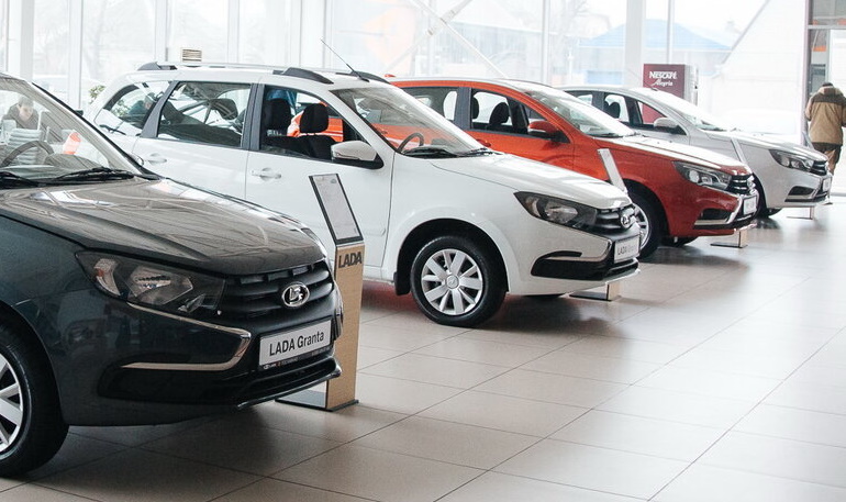 LADA и иномарки, что подорожало сильней в декабре 2021 года