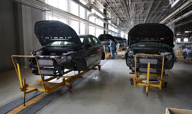 АВТОВАЗ перестал отгружать машинкомплекты на Украину