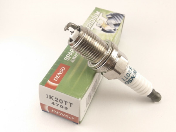 Свеча зажигания иридиевая DENSO IK20TT